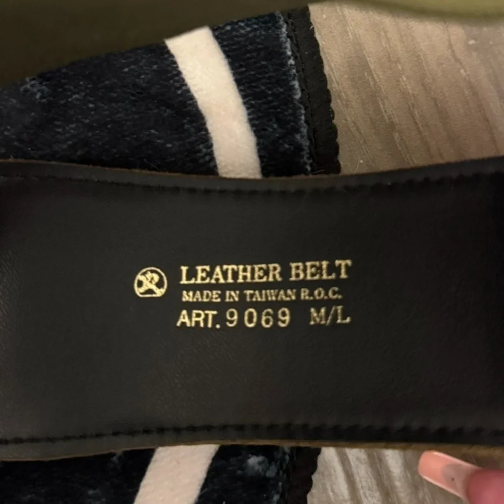 Suede elastic back Olive green Belt With Gold Circular Buckle Size M/L